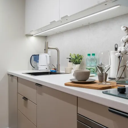 Korfantego 18th Floor Skyline View By Bookinghost