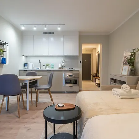 Apartament Korfantego 18th Floor Skyline View By Bookinghost