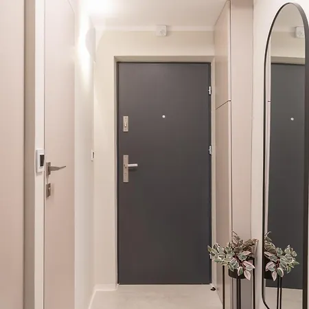 Korfantego 18th Floor Skyline View By Bookinghost Apartament *