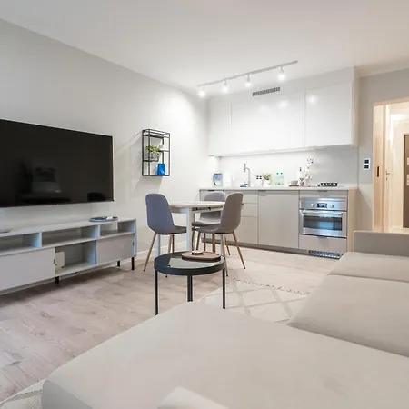 Korfantego 18th Floor Skyline View By Bookinghost Apartament Katowice