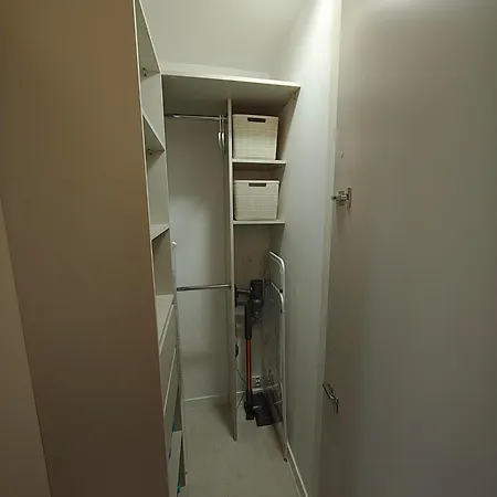 Korfantego 18th Floor Skyline View By Bookinghost *