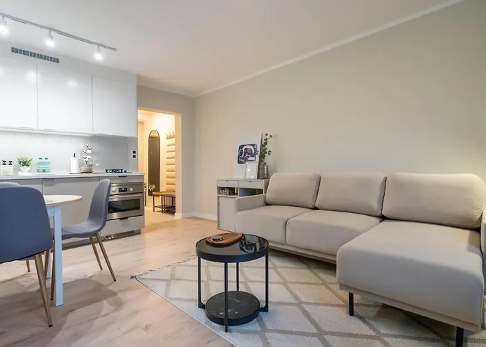 Korfantego 18th Floor Skyline View By Bookinghost דירה