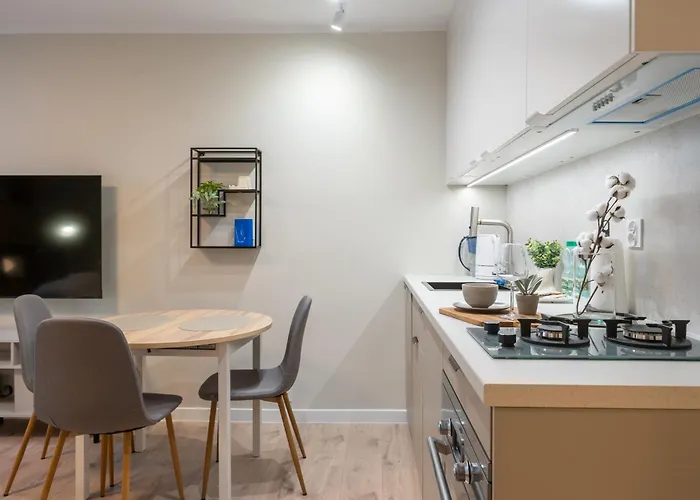 Korfantego 18th Floor Skyline View By Bookinghost