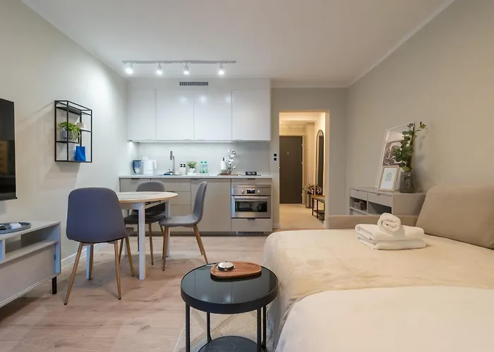 דירה Korfantego 18th Floor Skyline View By Bookinghost