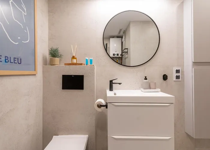 דירה Korfantego 18th Floor Skyline View By Bookinghost *